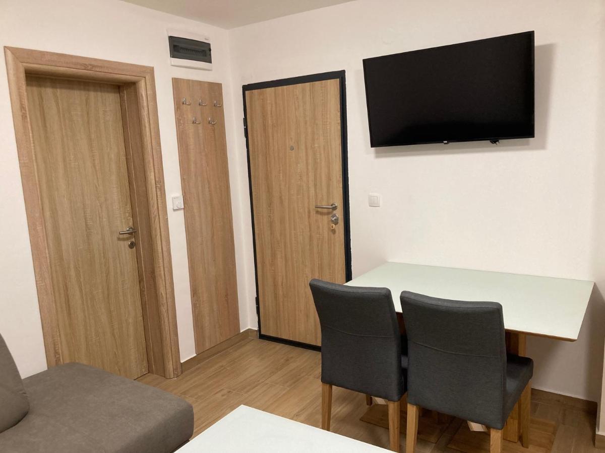 Vila Trnovo Appartement Jahorina Buitenkant foto